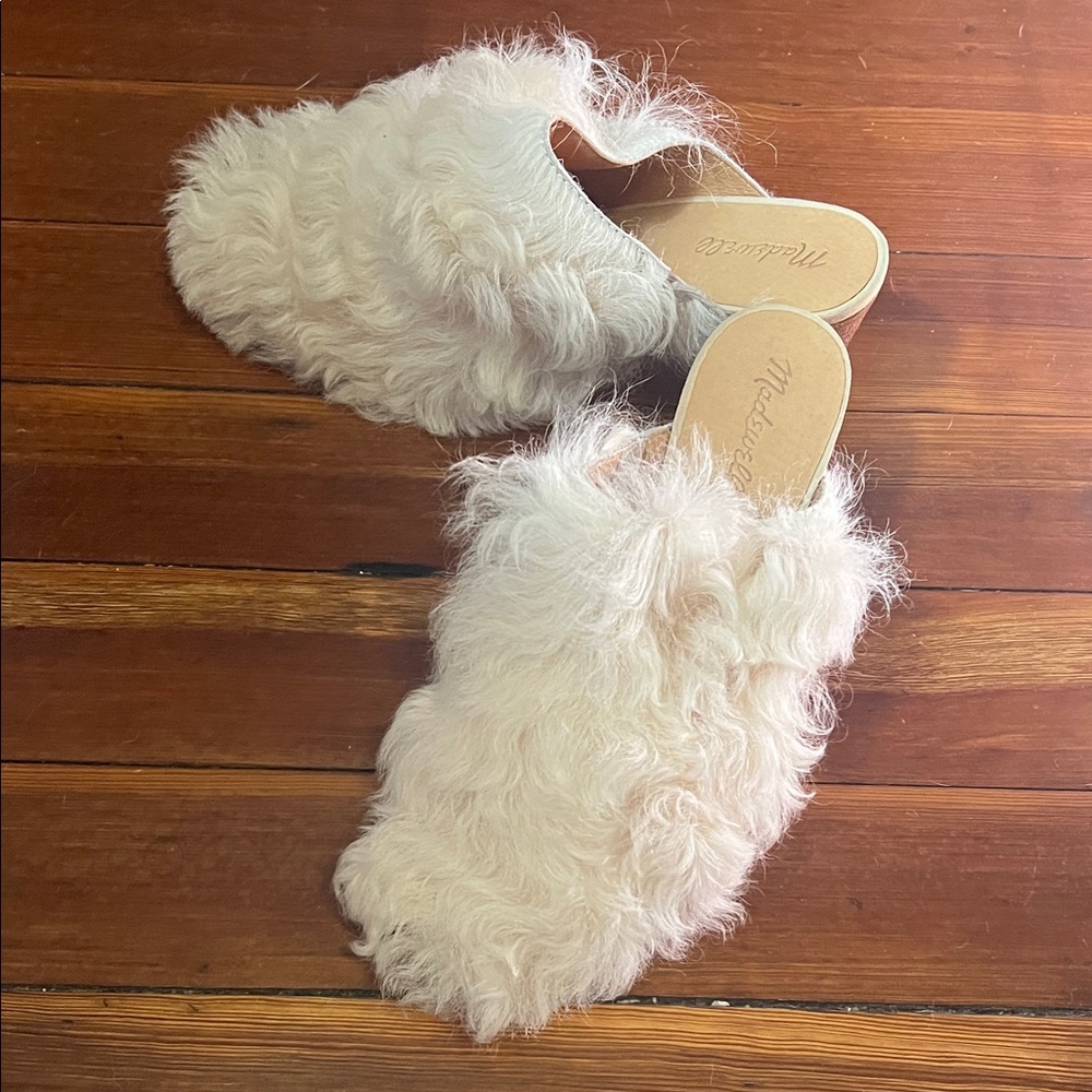 Madewell Harper Mule in Mongolian Shearling Size 9 Soft Cream Slippers